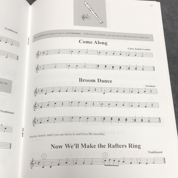 Hands on Recorder instructions/songs Book 2 - Picture 4 of 5